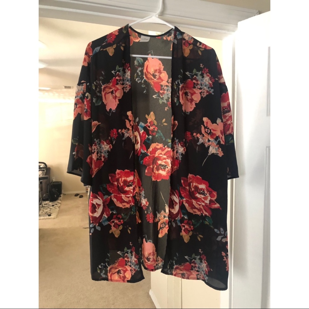 Stitchfix Floral Kimono